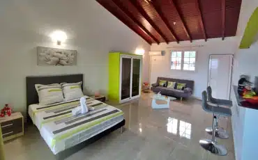 Photo de la location studio Fressinette à Capesterre-Belle-Eau, cliquez pour voir les détails ou pour réserver votre location.