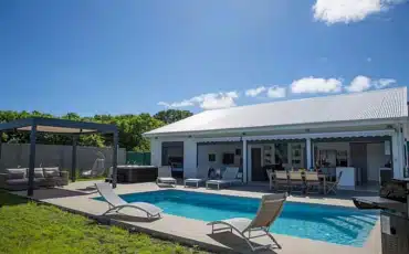 Photo de la location villa Blue Lagon à Saint-François, cliquez pour voir les détails ou pour réserver votre location.